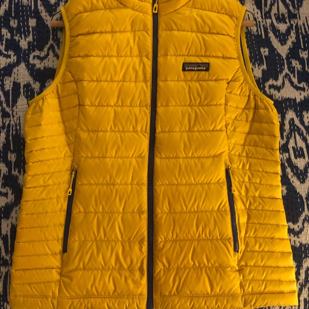PATAGONIA women’s down puffer vest